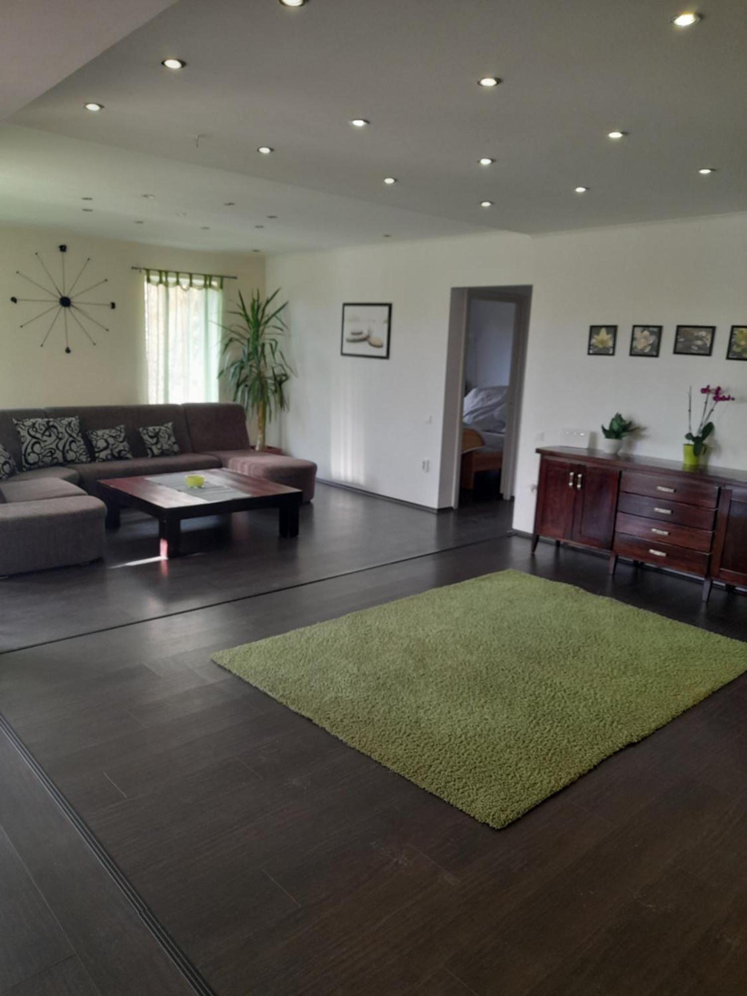 Ferienhaus Judit Alsoors Bagian luar foto